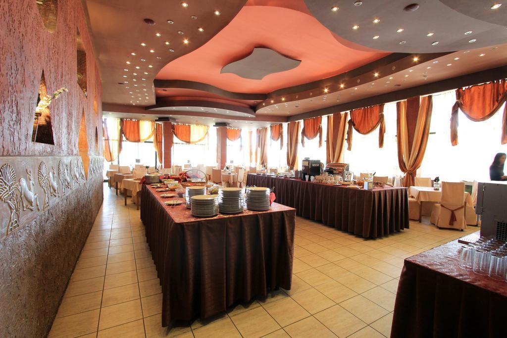 Bona Vita Hotel Golden Sands Exterior photo