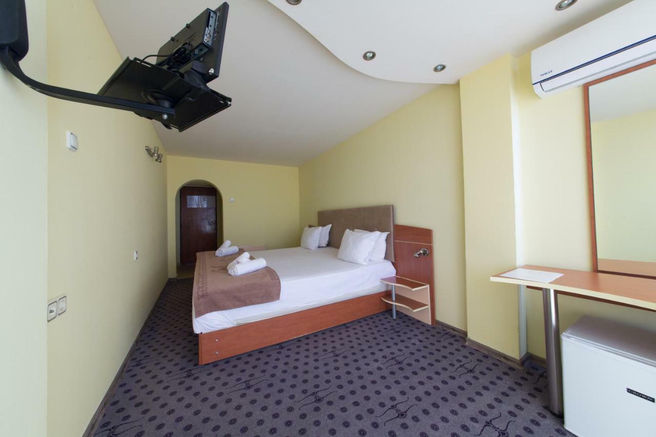 Bona Vita Hotel Golden Sands Exterior photo